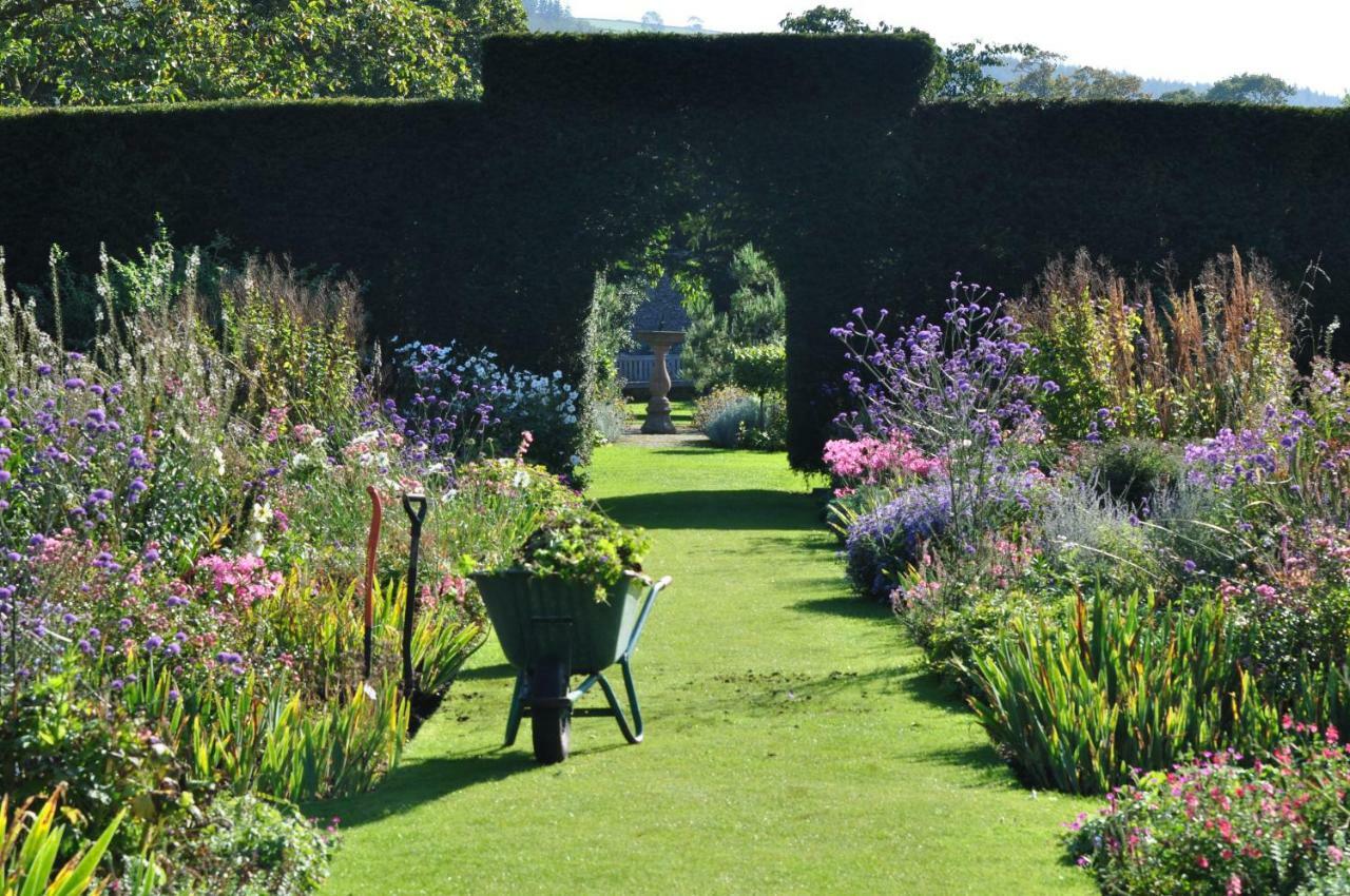 Glenarm Castle Ocean View Pods酒店 外观 照片